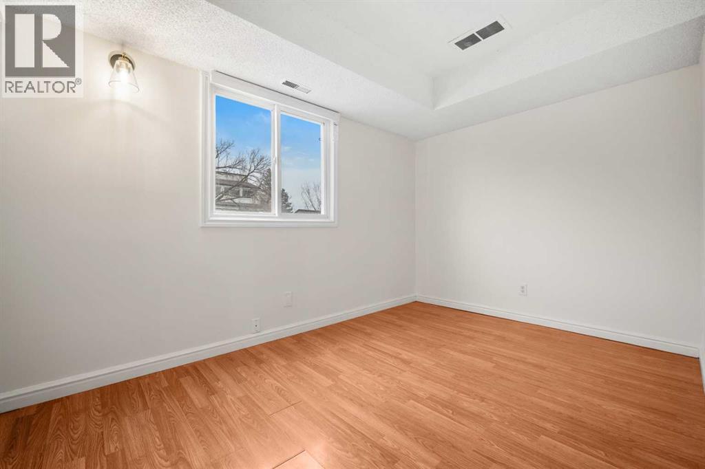 Single Family House Bungalow for Sale in    Street NW St Andrews Heights Calgary 