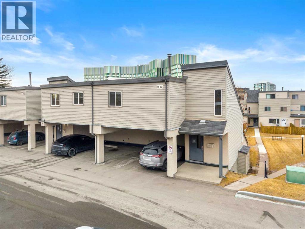 Single Family House Bungalow for Sale in    Street NW St Andrews Heights Calgary 