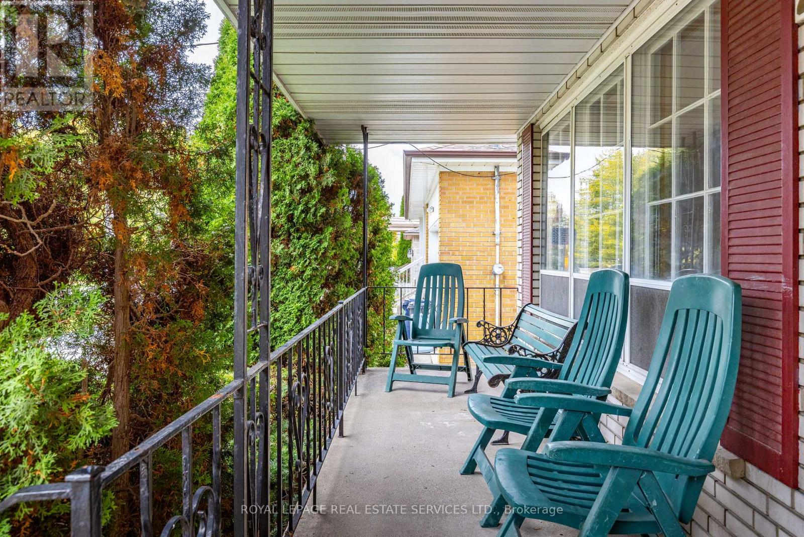 29 DOVERWOOD COURT - 4