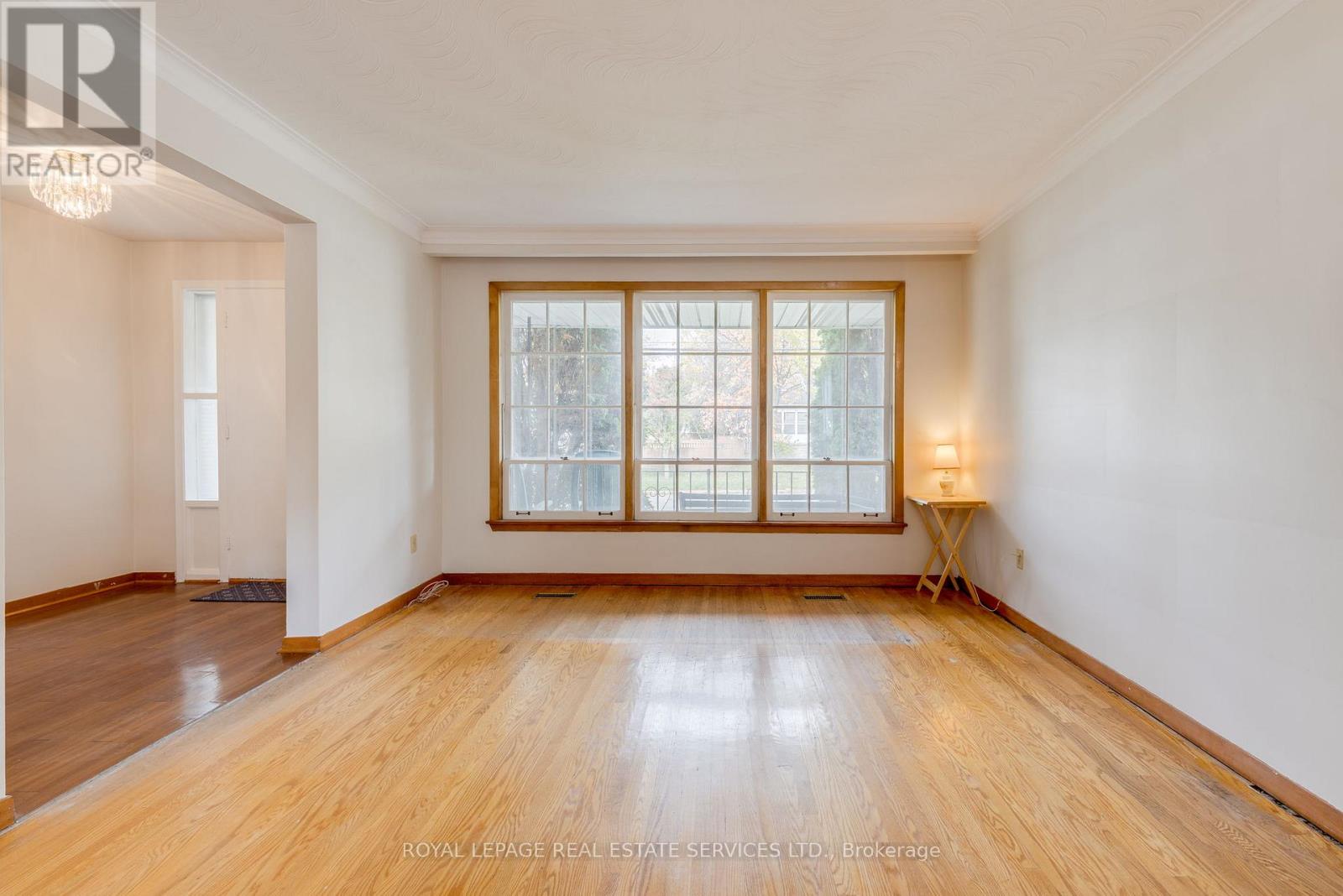 29 DOVERWOOD COURT - 8
