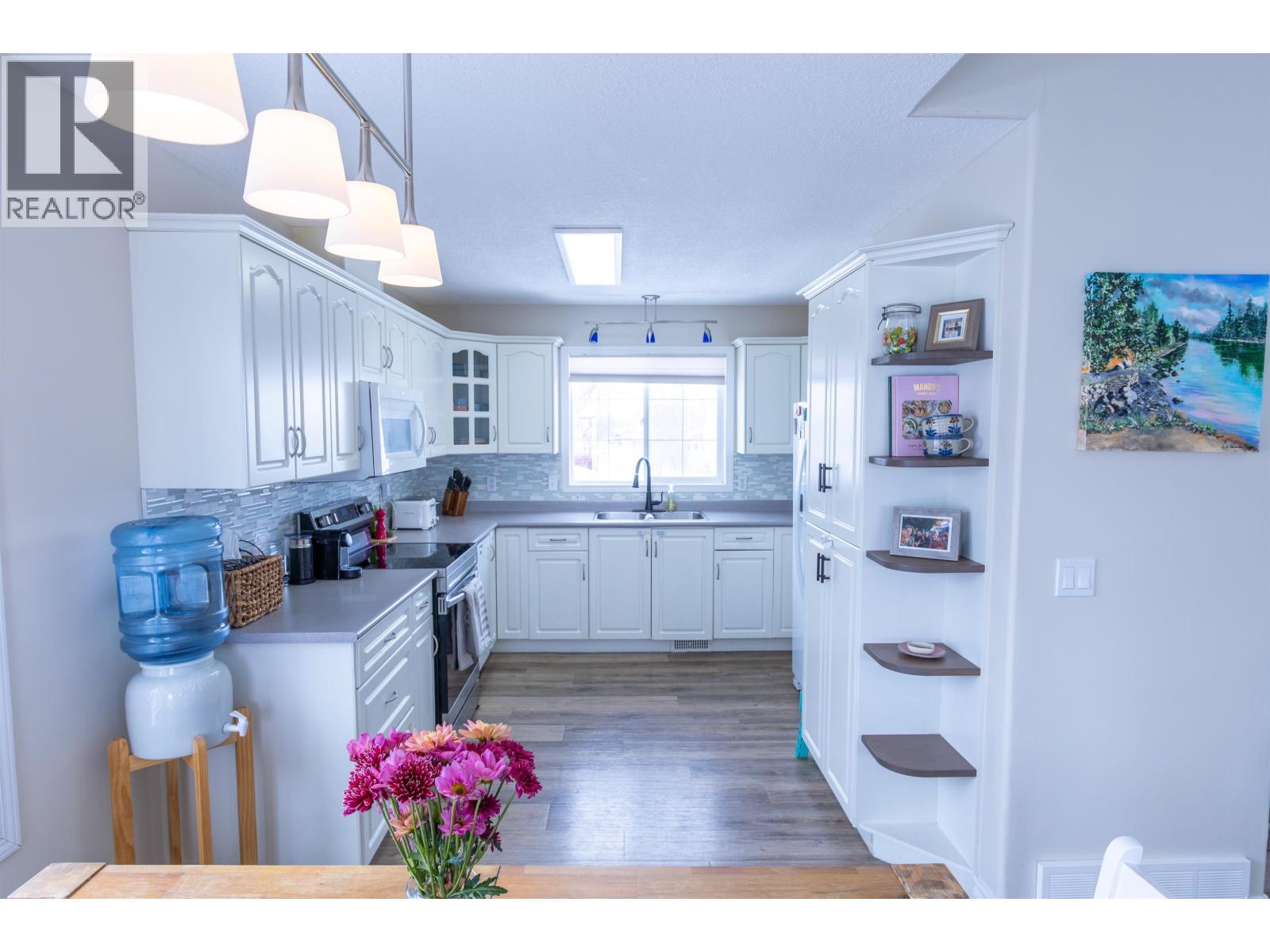 8935 118A AVENUE - 12