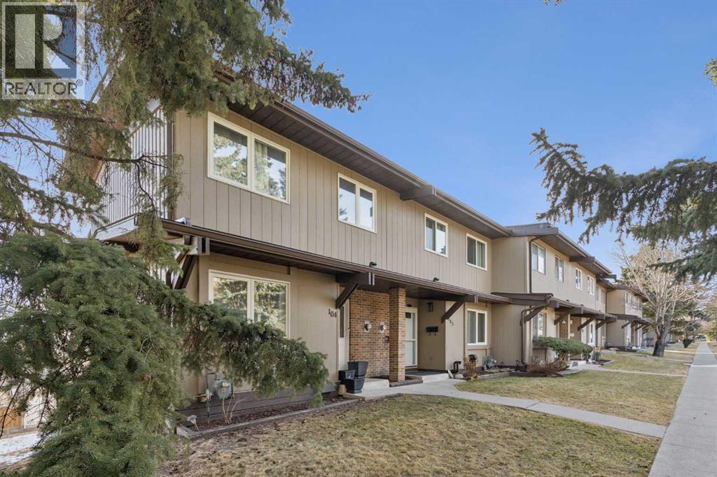 Single Family House for Sale in    Avenue NW Huntington Hills Calgary 