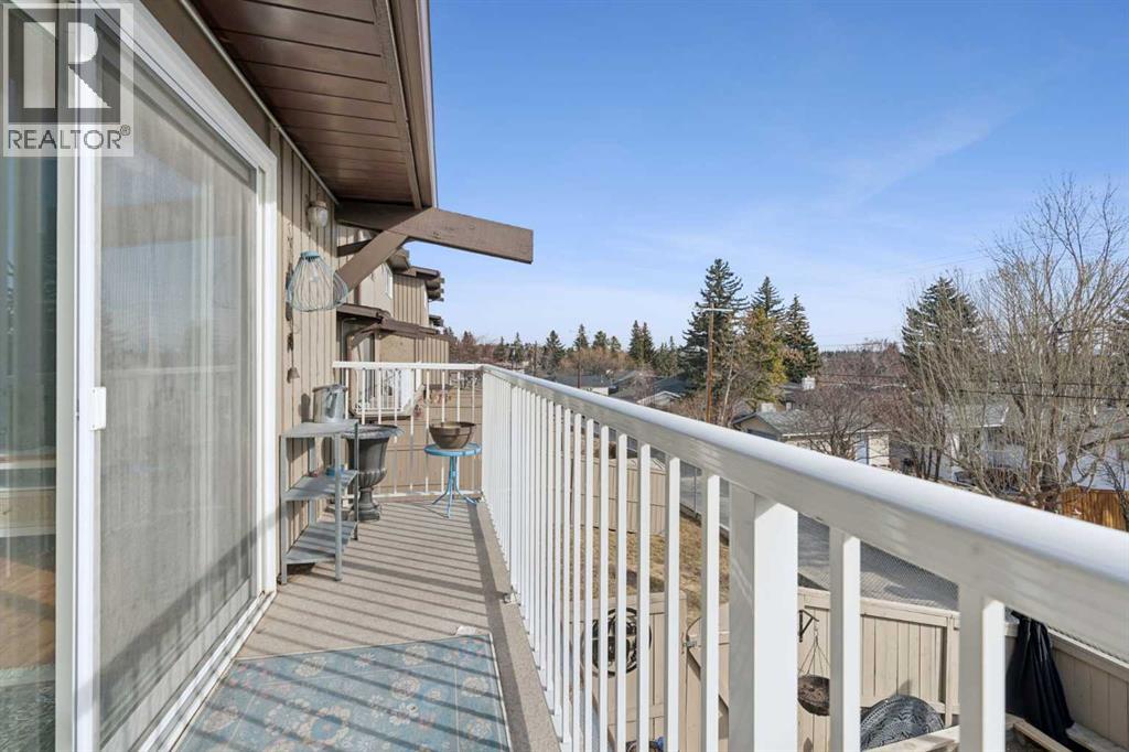 Single Family House for Sale in    Avenue NW Huntington Hills Calgary 