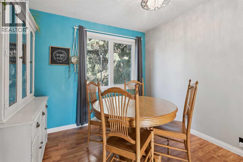 Single Family House for Sale in    Avenue NW Huntington Hills Calgary 