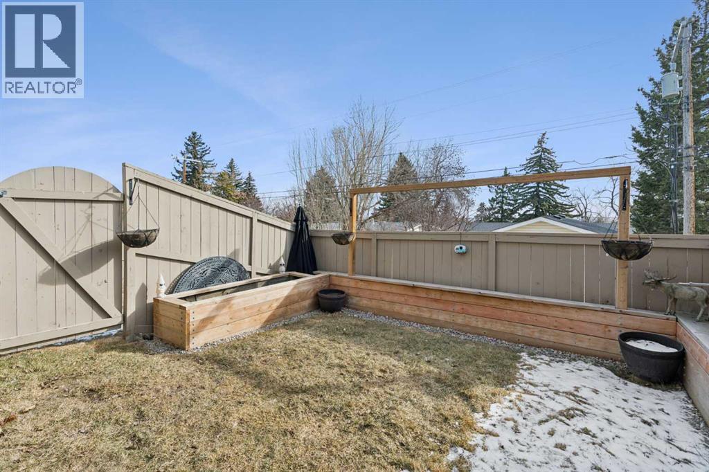 Single Family House for Sale in    Avenue NW Huntington Hills Calgary 
