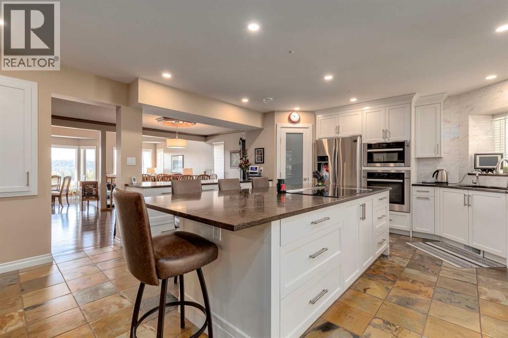 Single Family House for Sale in  Woodacres Drive SW Woodbine Calgary 