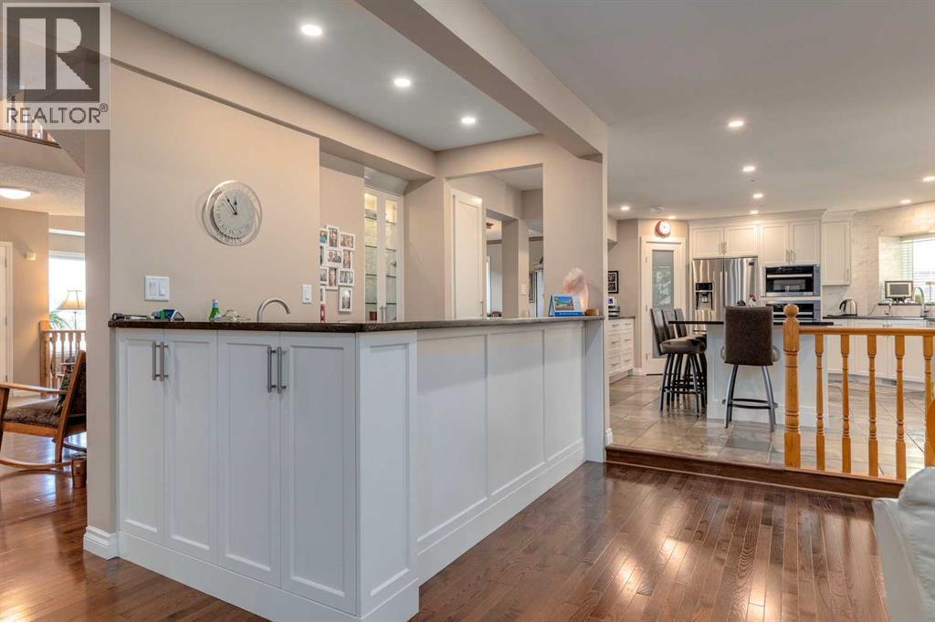 Single Family House for Sale in  Woodacres Drive SW Woodbine Calgary 