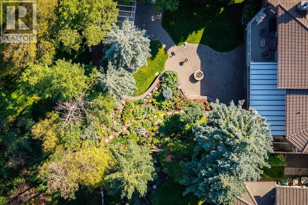 Single Family House for Sale in  Woodacres Drive SW Woodbine Calgary 