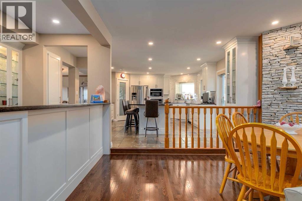 Single Family House for Sale in  Woodacres Drive SW Woodbine Calgary 