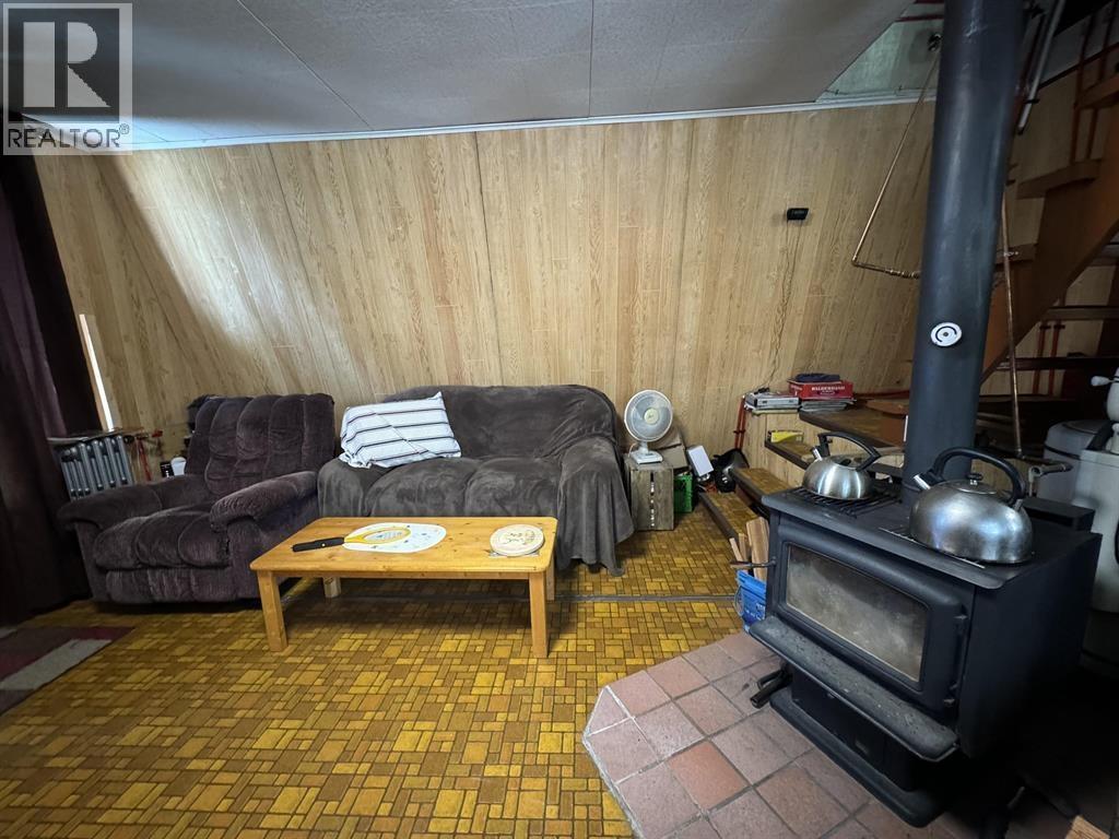 4836 BINNIE ROAD - 8