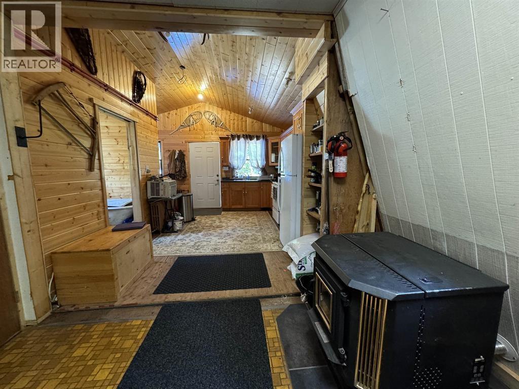 4836 BINNIE ROAD - 6