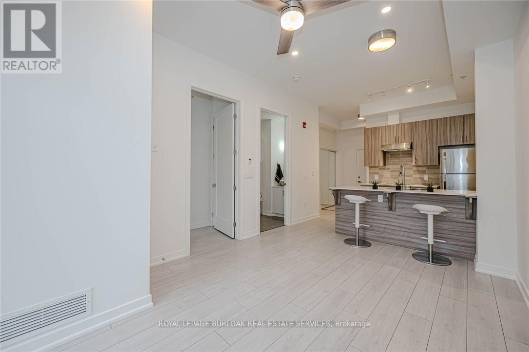 #106 4040 UPPER MIDDLE ROAD - 10