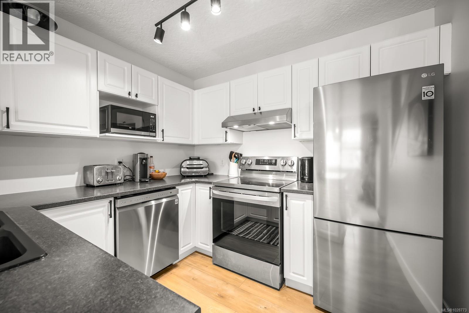 #30 717 ASPEN RD - 5