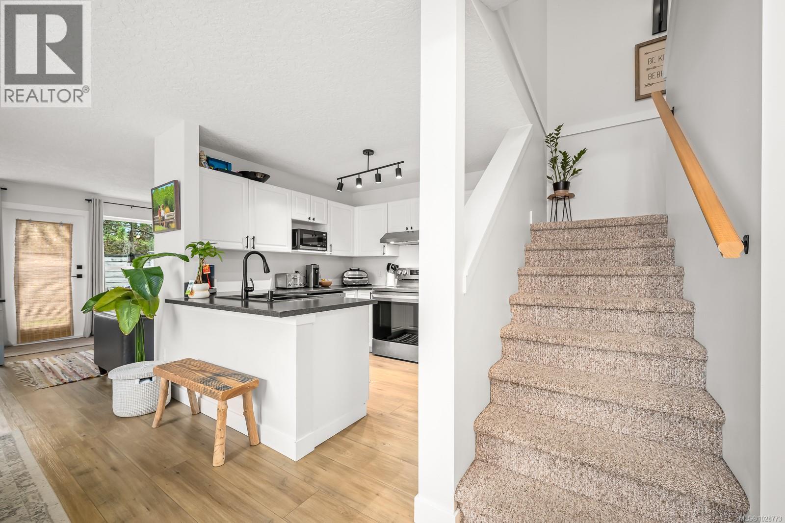 #30 717 ASPEN RD - 28