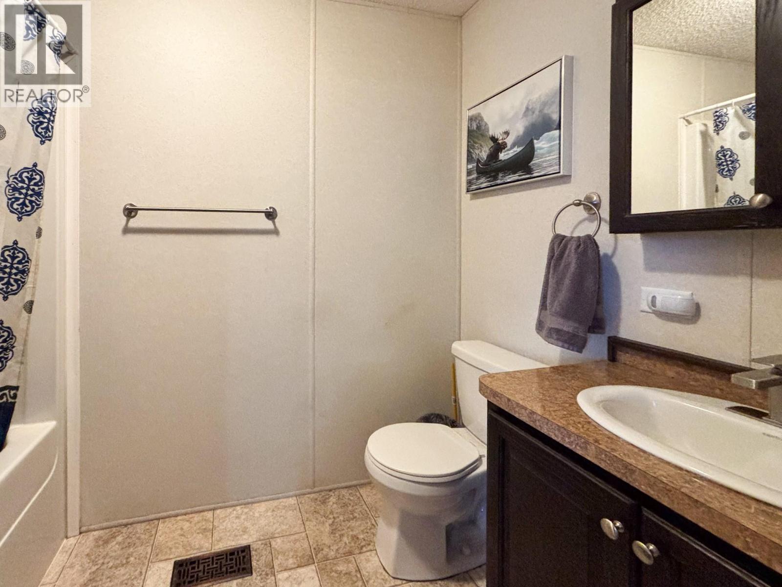 4821 CRESCENTWOOD Drive, Edgewater