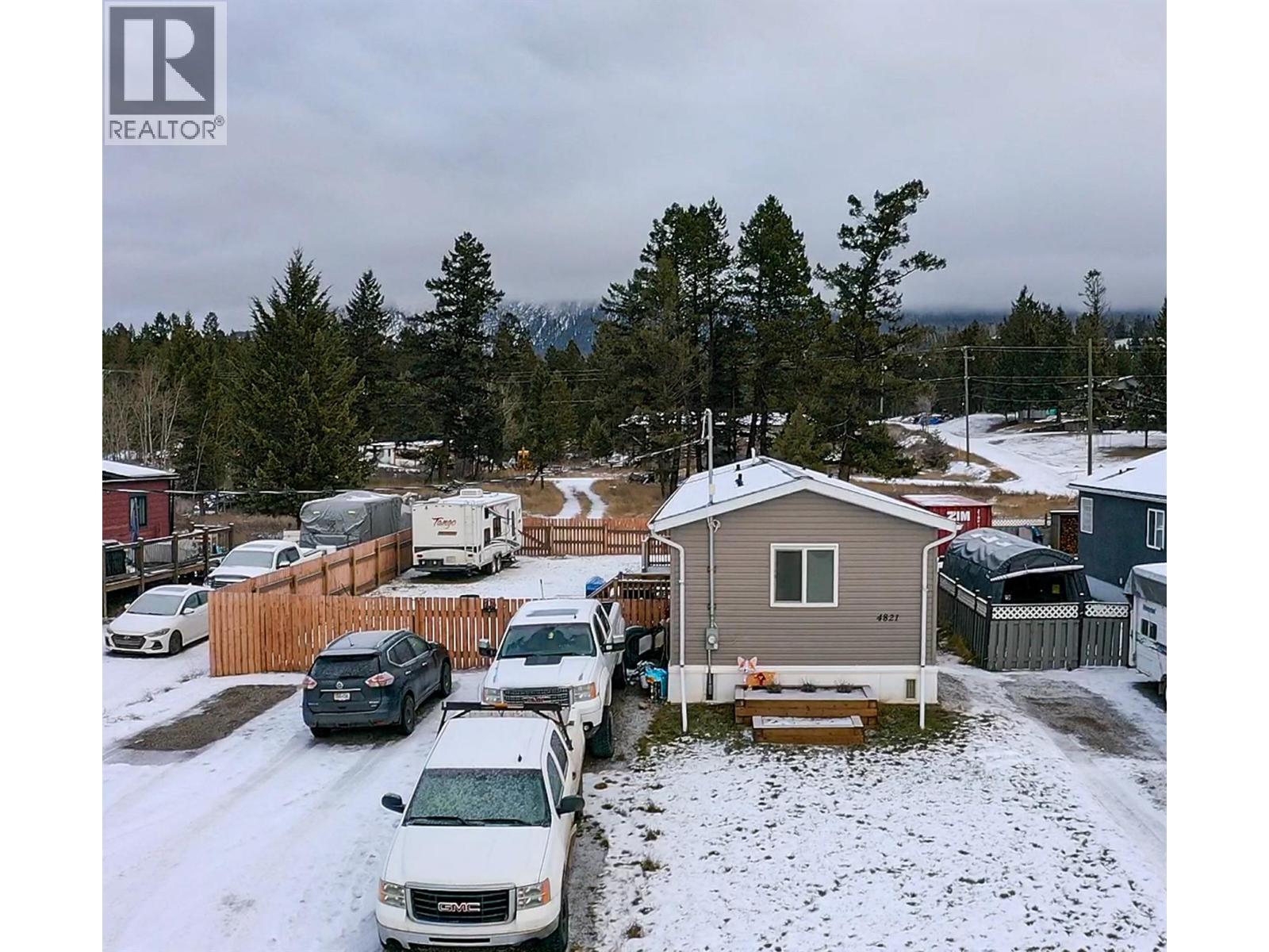 4821 CRESCENTWOOD Drive - 27