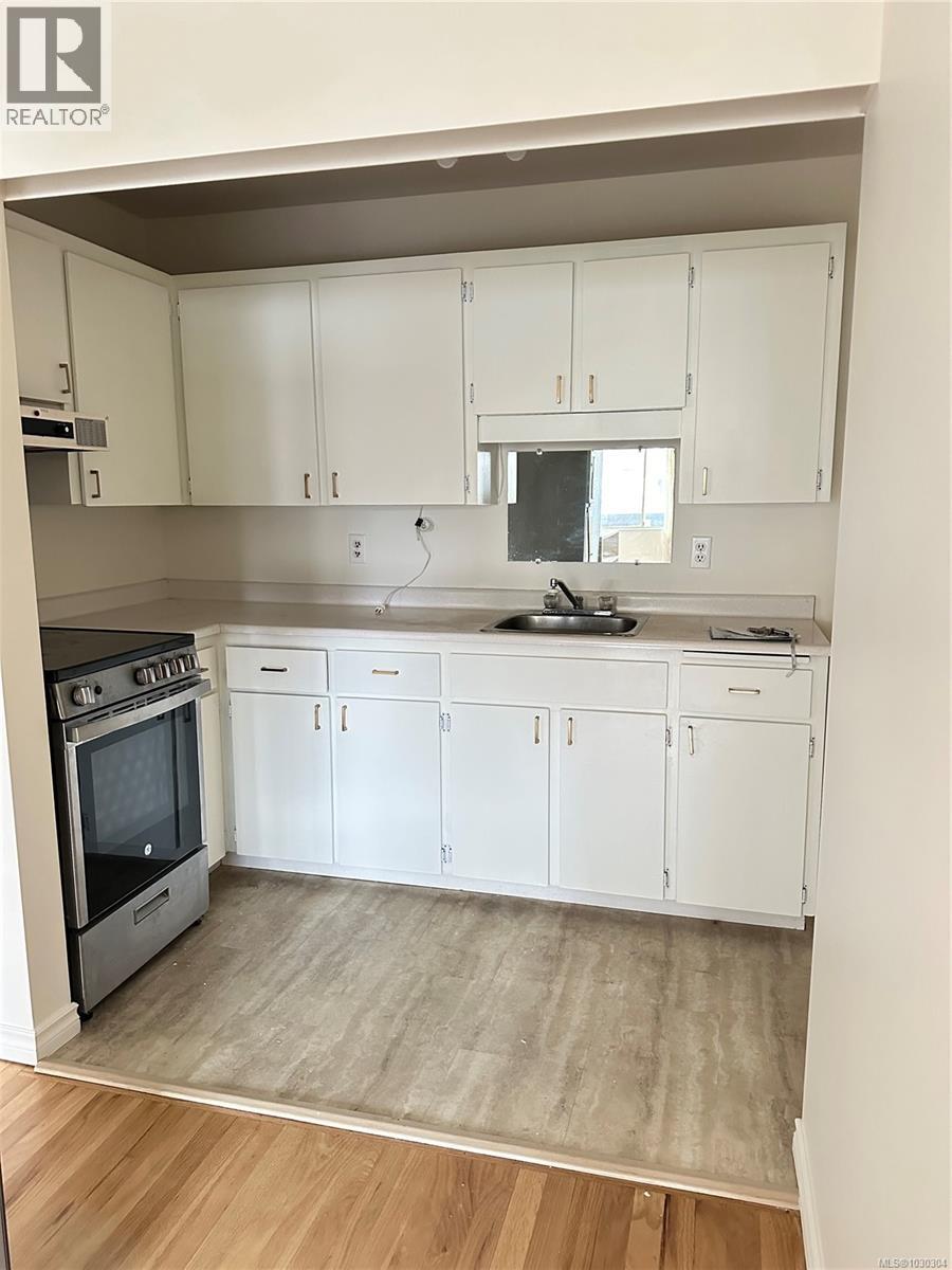 212 964 Heywood Ave, Victoria