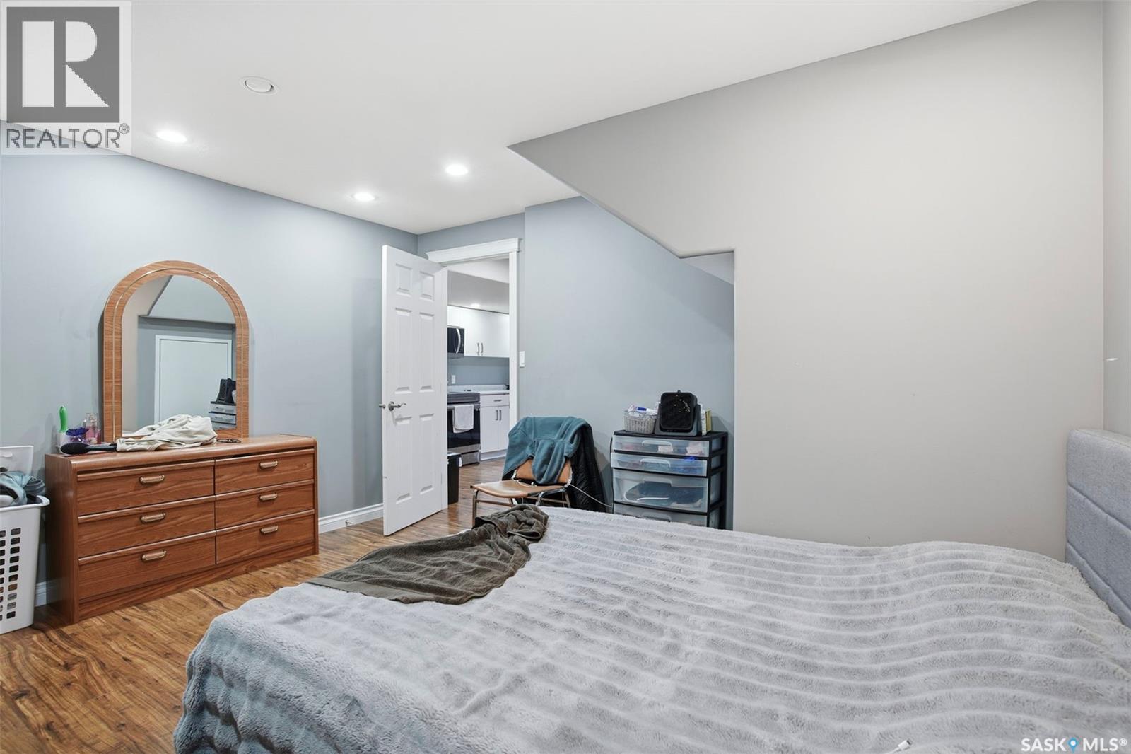 Single Family House 2 Level for Sale in  Wyant LANE Saskatoon 