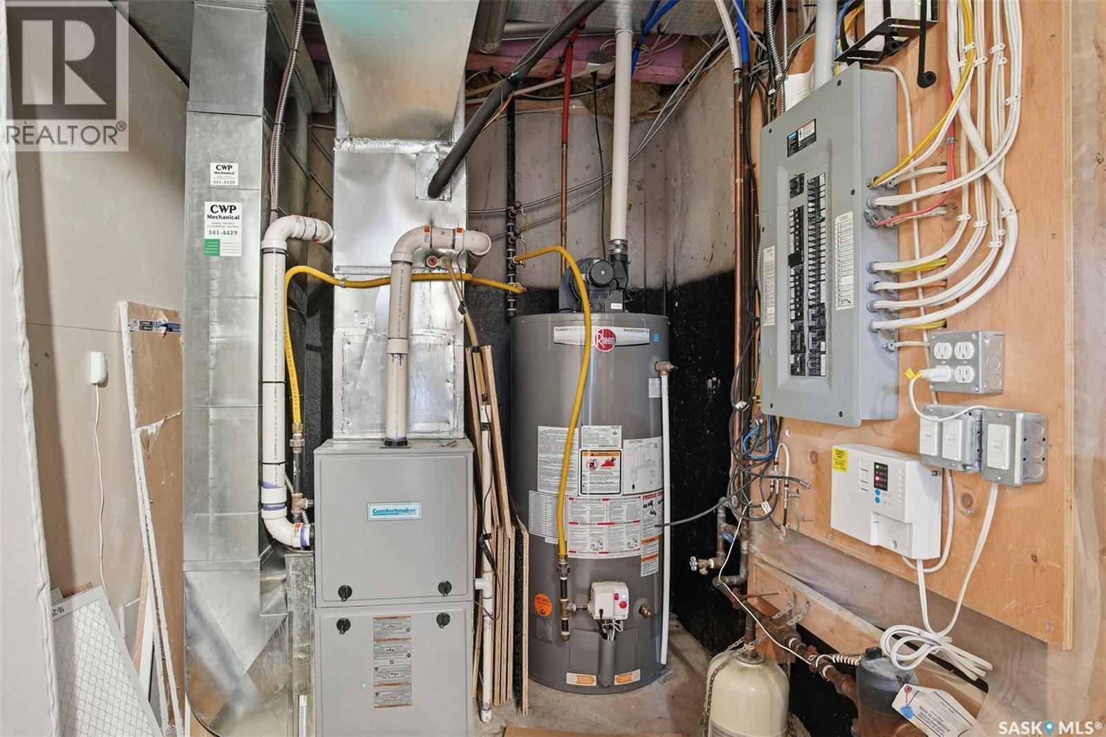 Single Family House 2 Level for Sale in  Wyant LANE Saskatoon 