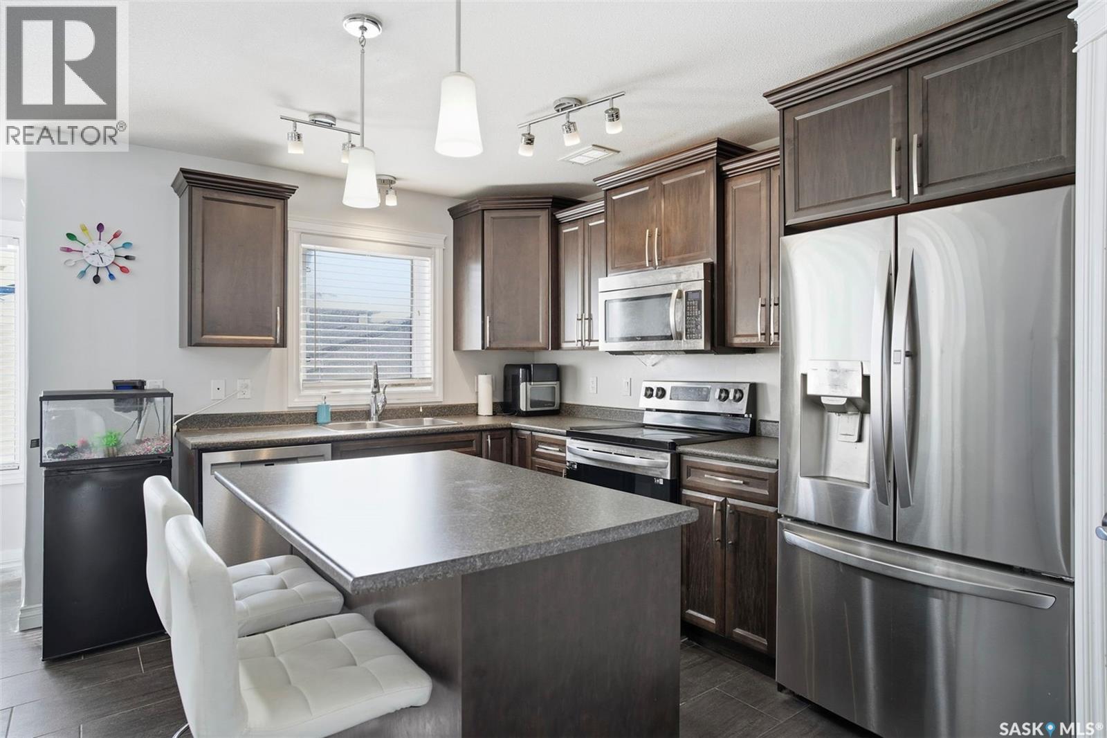 Single Family House 2 Level for Sale in  Wyant LANE Saskatoon 