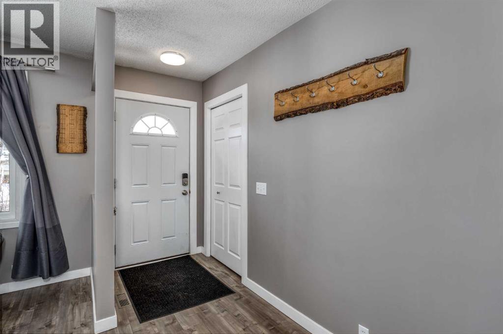 94 Glendale Way, Cochrane