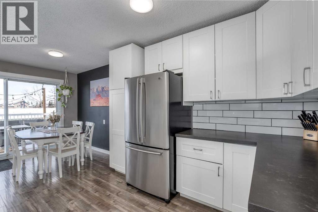 94 Glendale Way, Cochrane