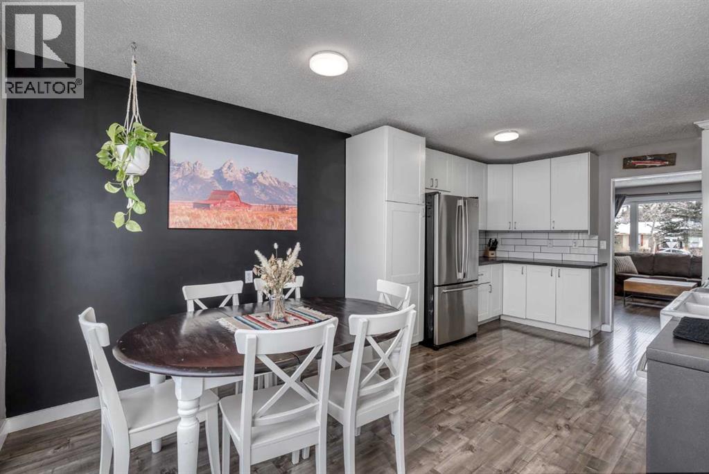 94 Glendale Way, Cochrane