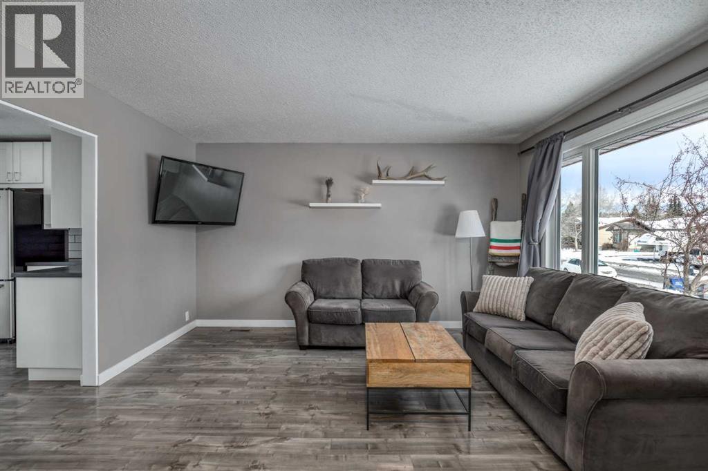 94 Glendale Way, Cochrane