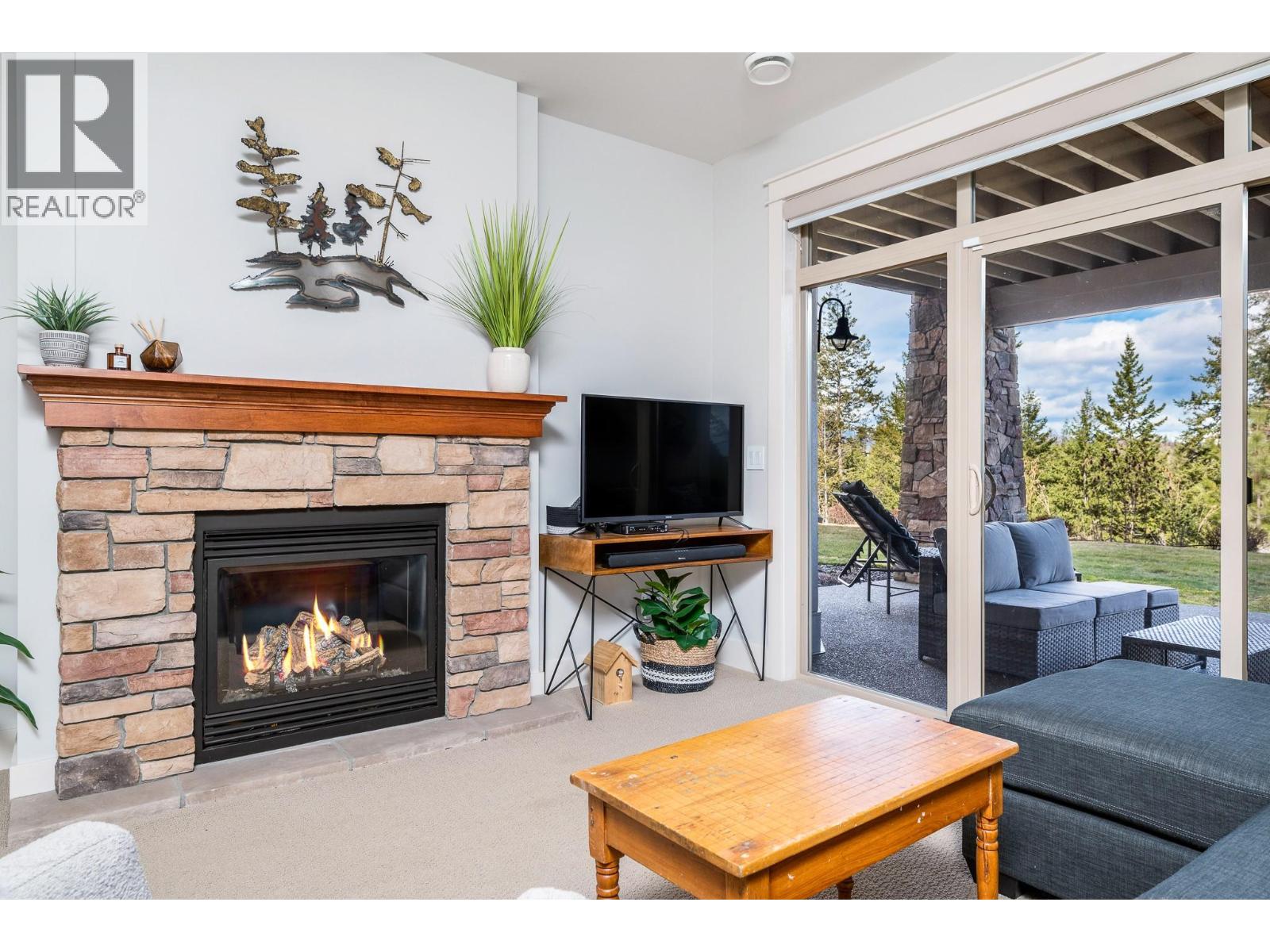  251 Longspoon Drive, Vernon