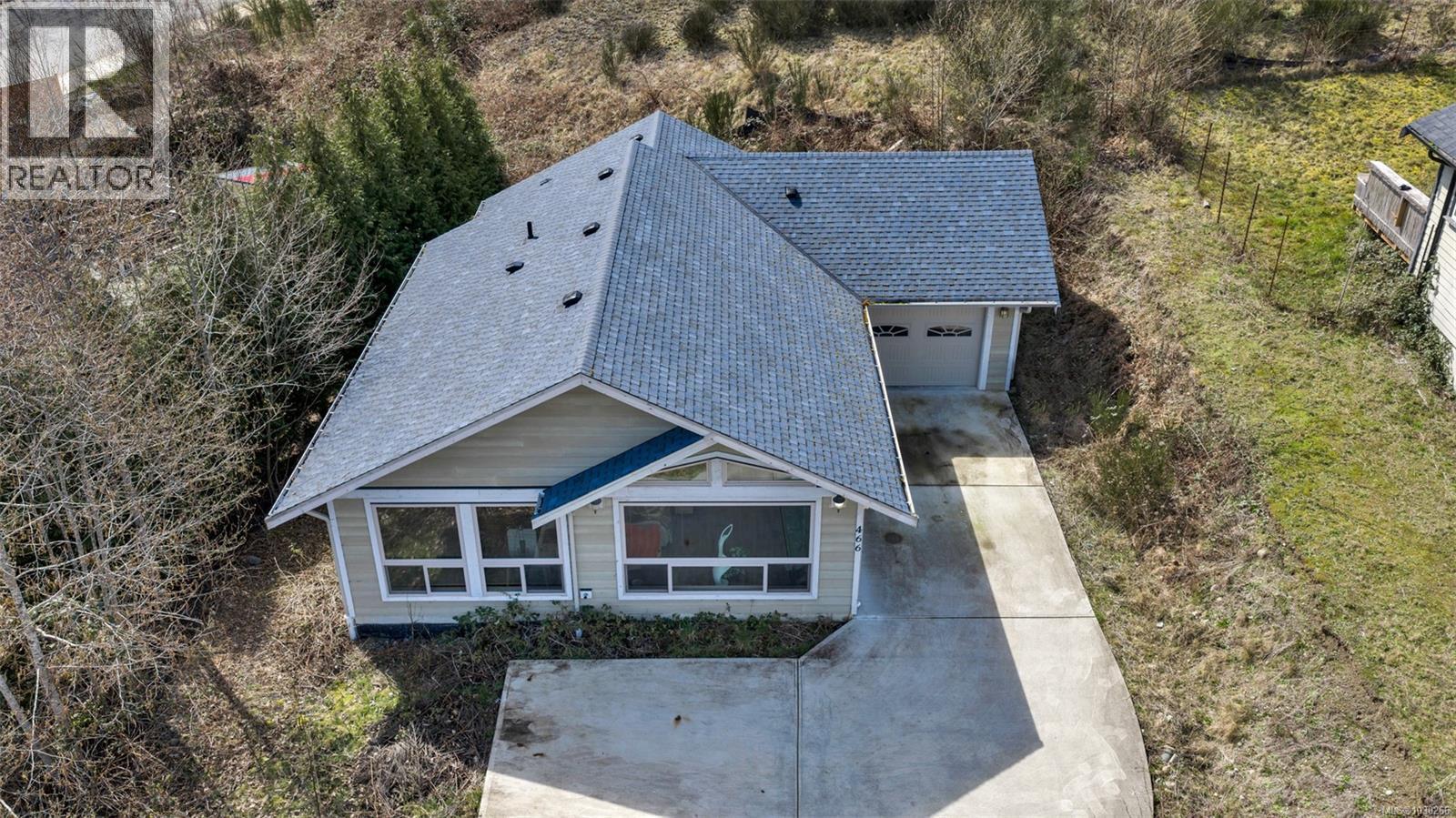 466 POINT IDEAL DR - 14