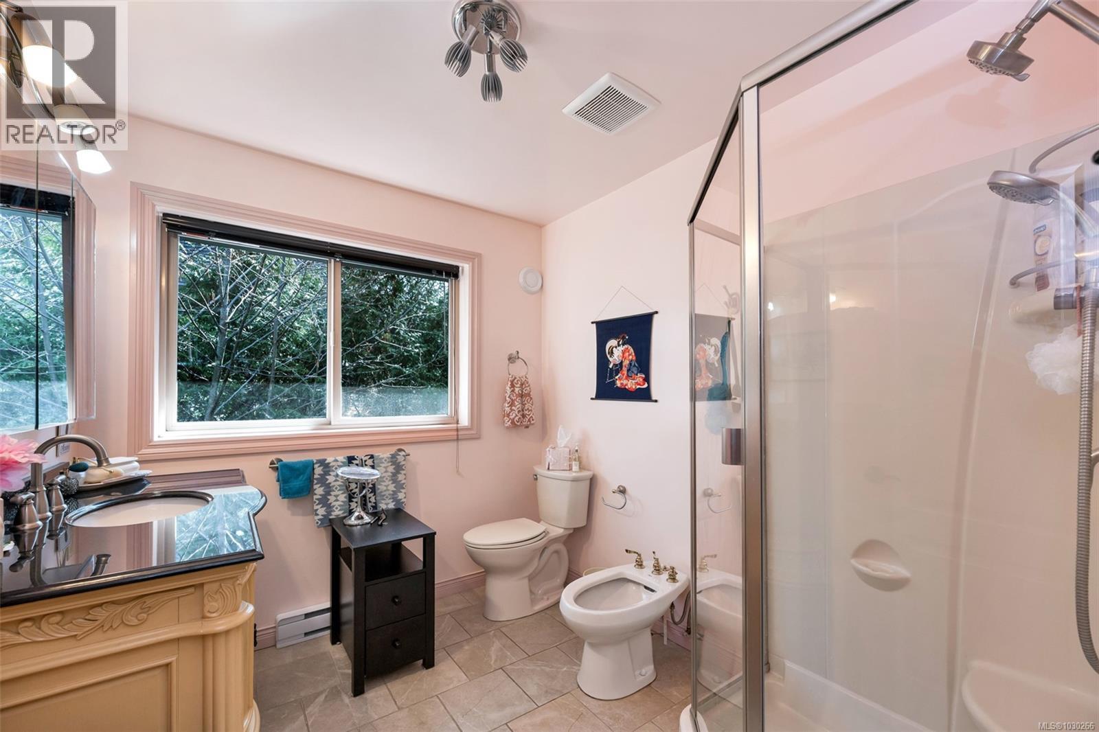 466 POINT IDEAL DR - 21