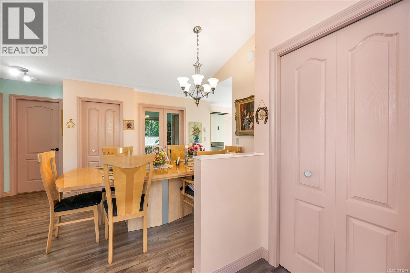 466 POINT IDEAL DR - 45