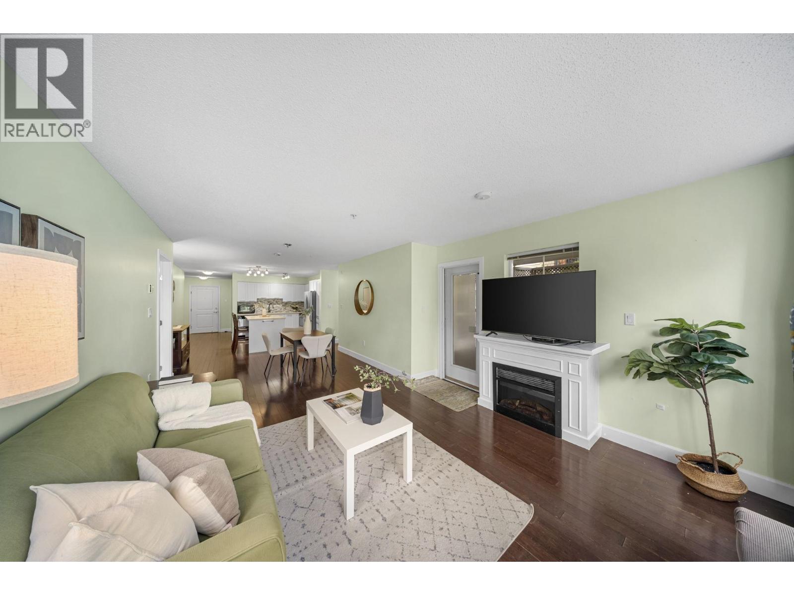 120 19677 MEADOW GARDENS WAY, Pitt Meadows