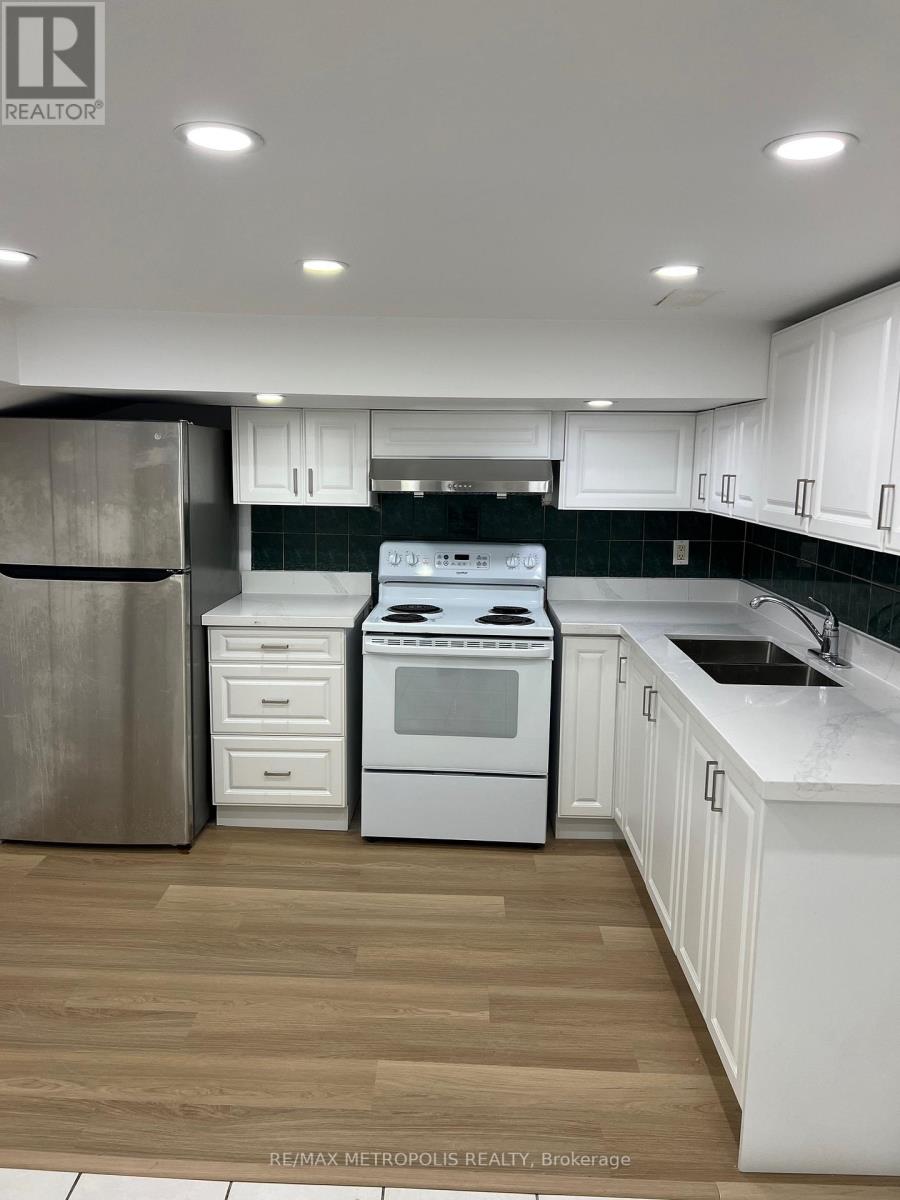 BSMT - 3244 LAWRENCE AVENUE E