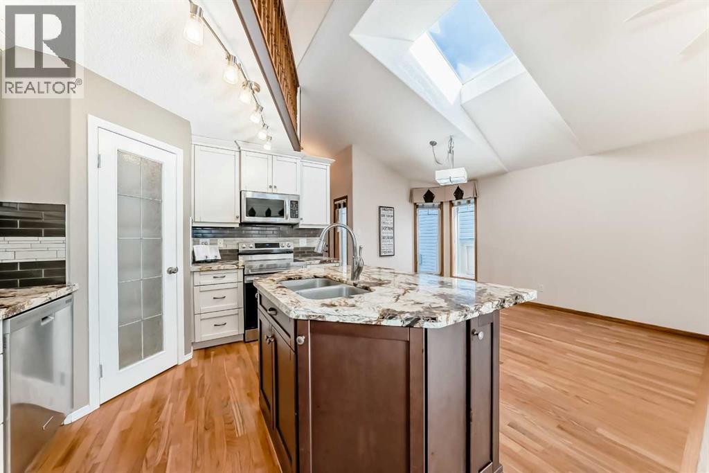 Single Family House Bungalow for Sale in  Somerglen Road SW Somerset Calgary 