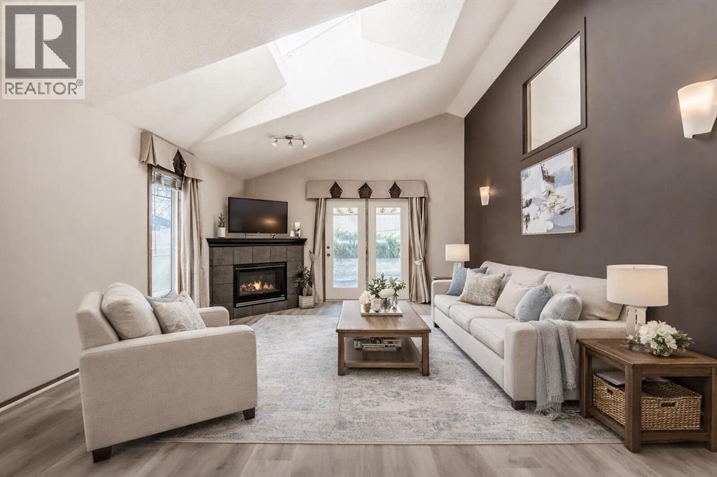 Single Family House Bungalow for Sale in  Somerglen Road SW Somerset Calgary 