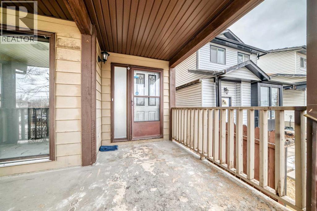 Single Family House for Sale in  Templeby Way NE Temple Calgary 