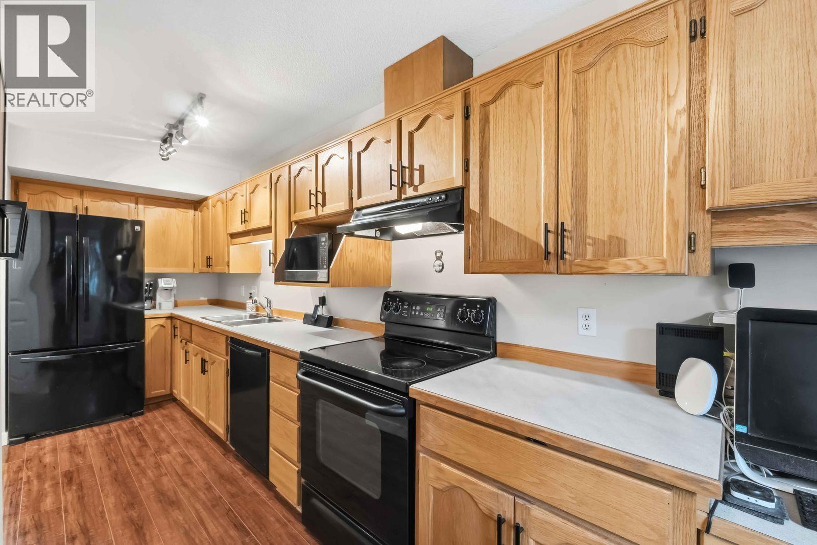 8 20888 MCKINNEY AVENUE, Maple Ridge