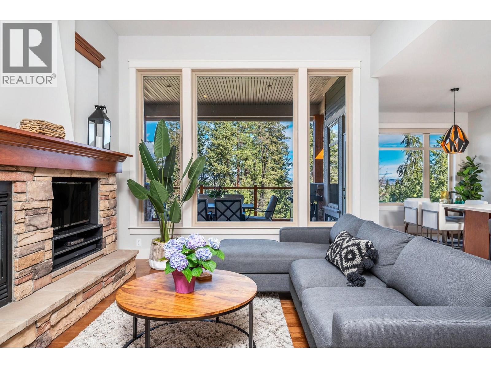 251 Longspoon Drive, Vernon