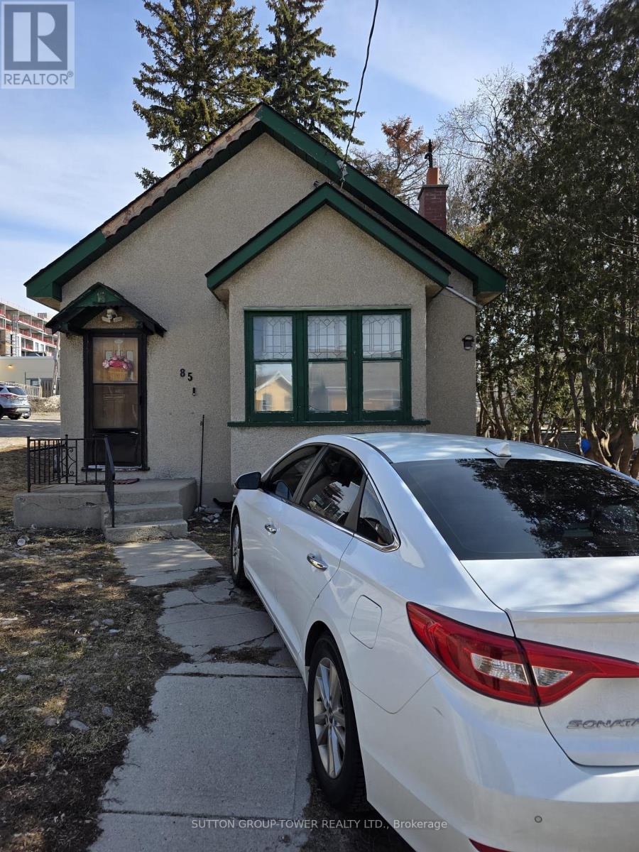 85 MAPLE AVENUE - 4