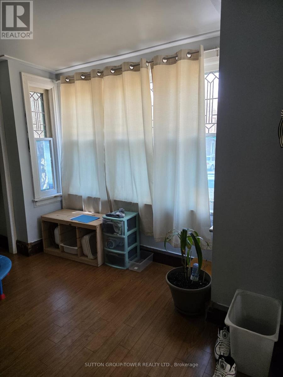 85 MAPLE AVENUE - 7