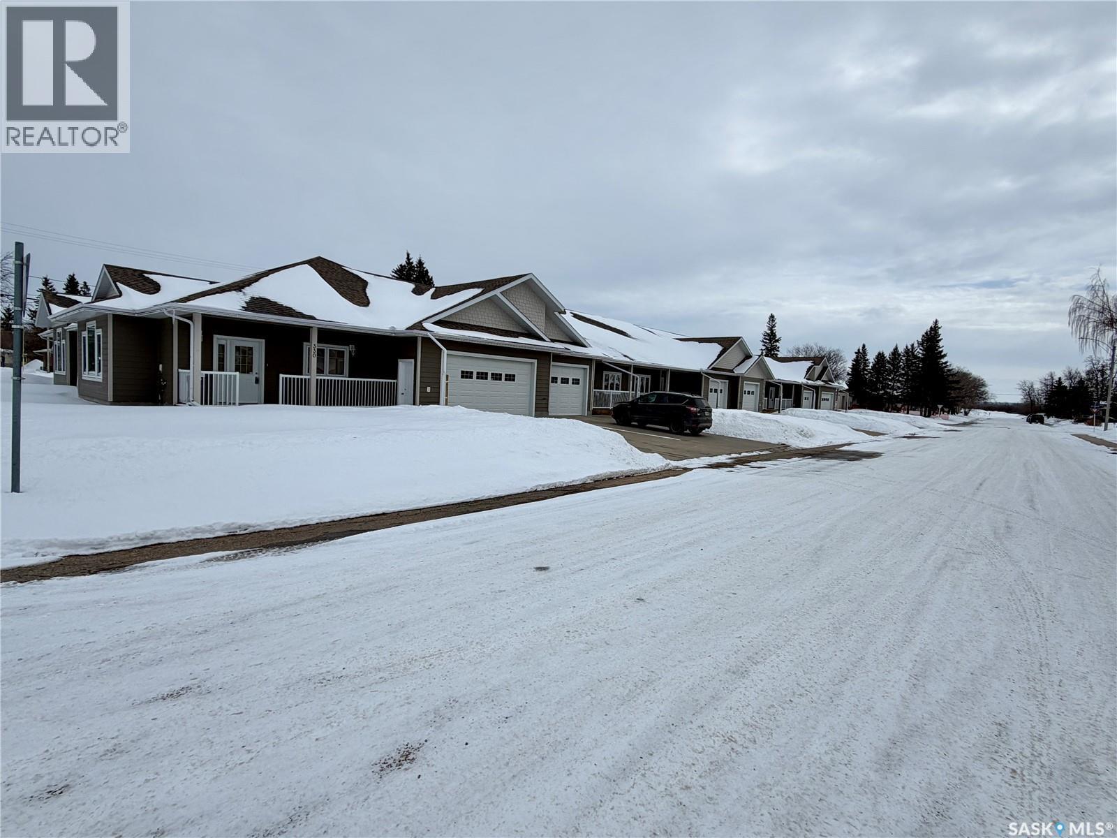 #330 1ST STREET W - 24