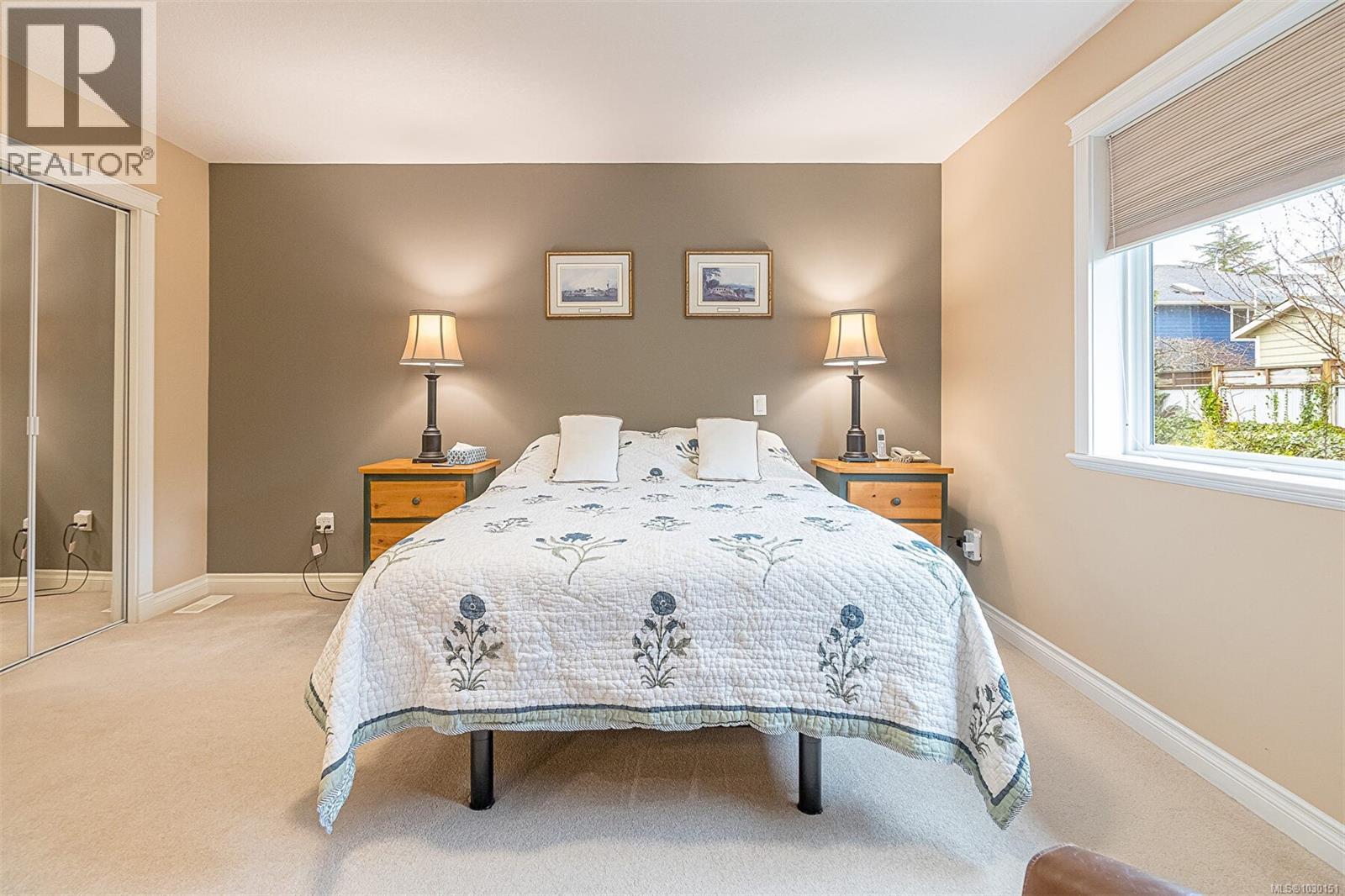 6509 KESTREL CRES - 39