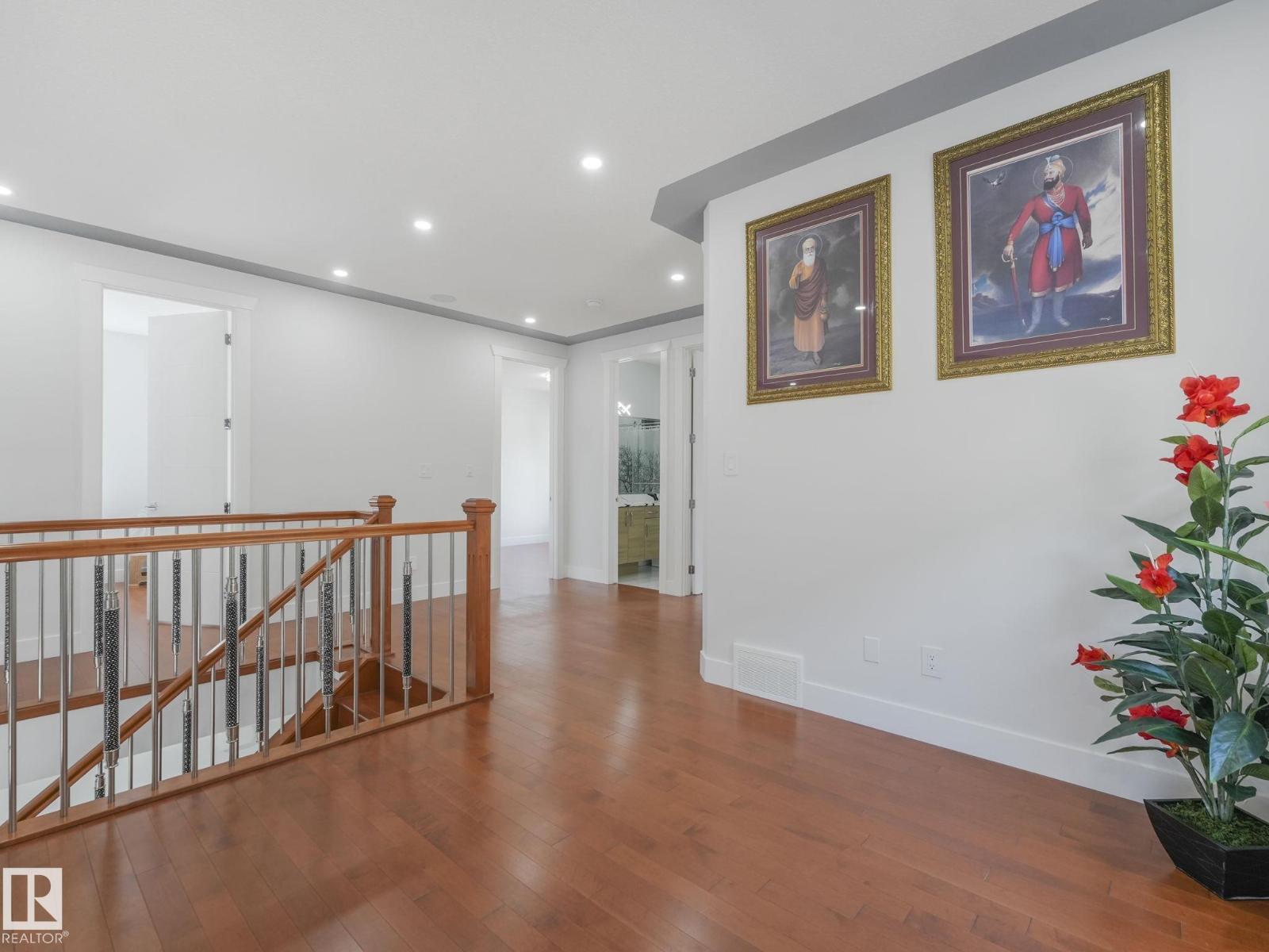 120 38 ST SW, Edmonton