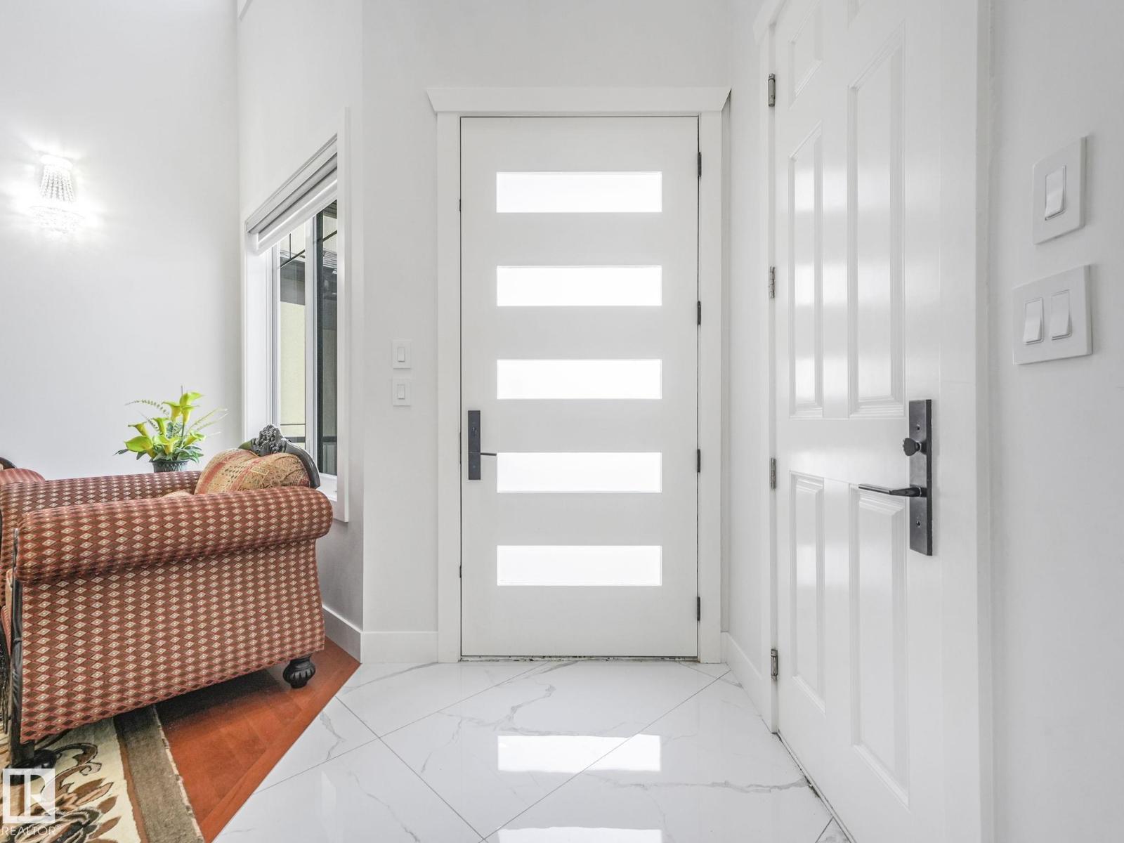 120 38 ST SW, Edmonton