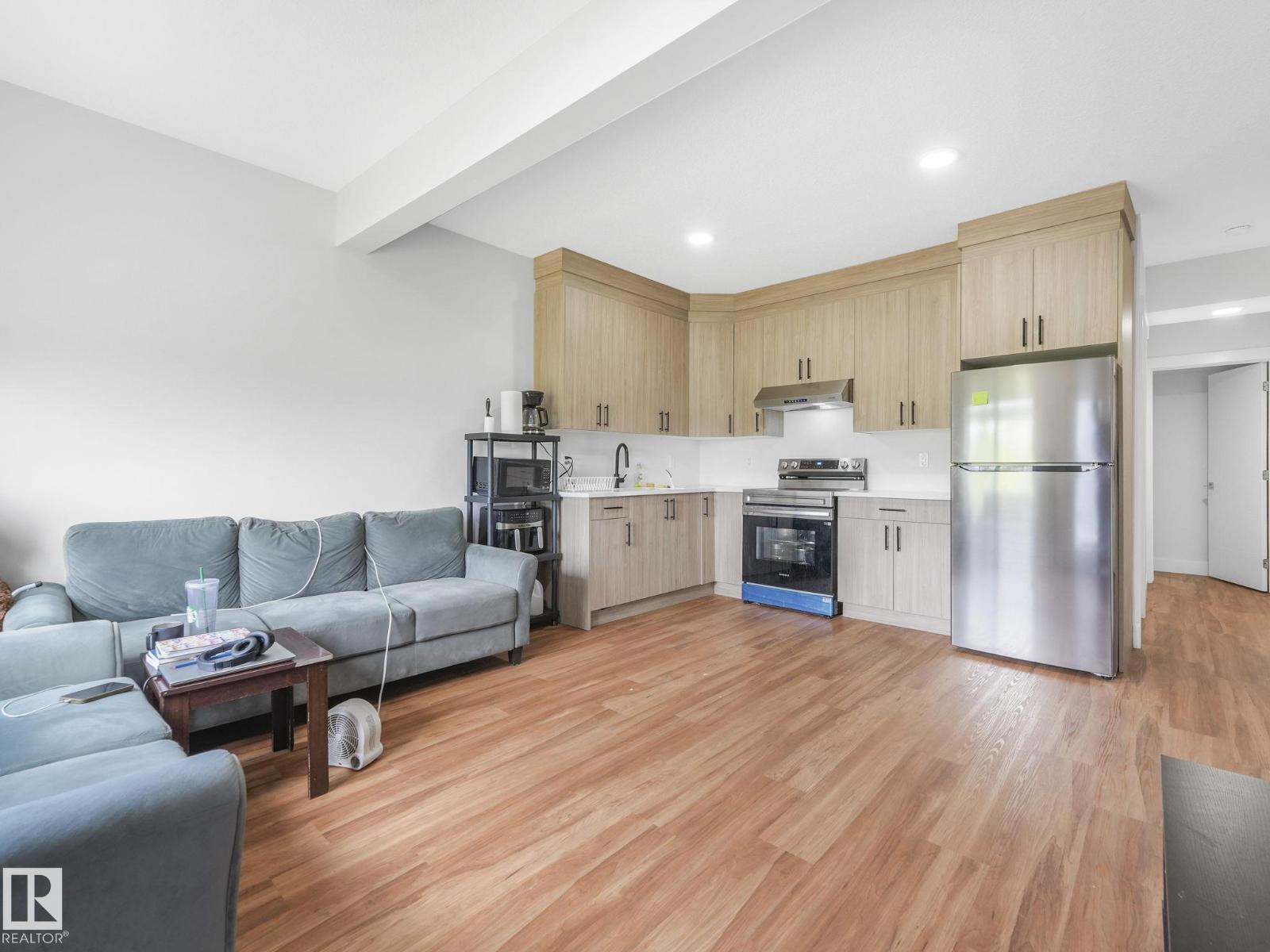 120 38 ST SW, Edmonton