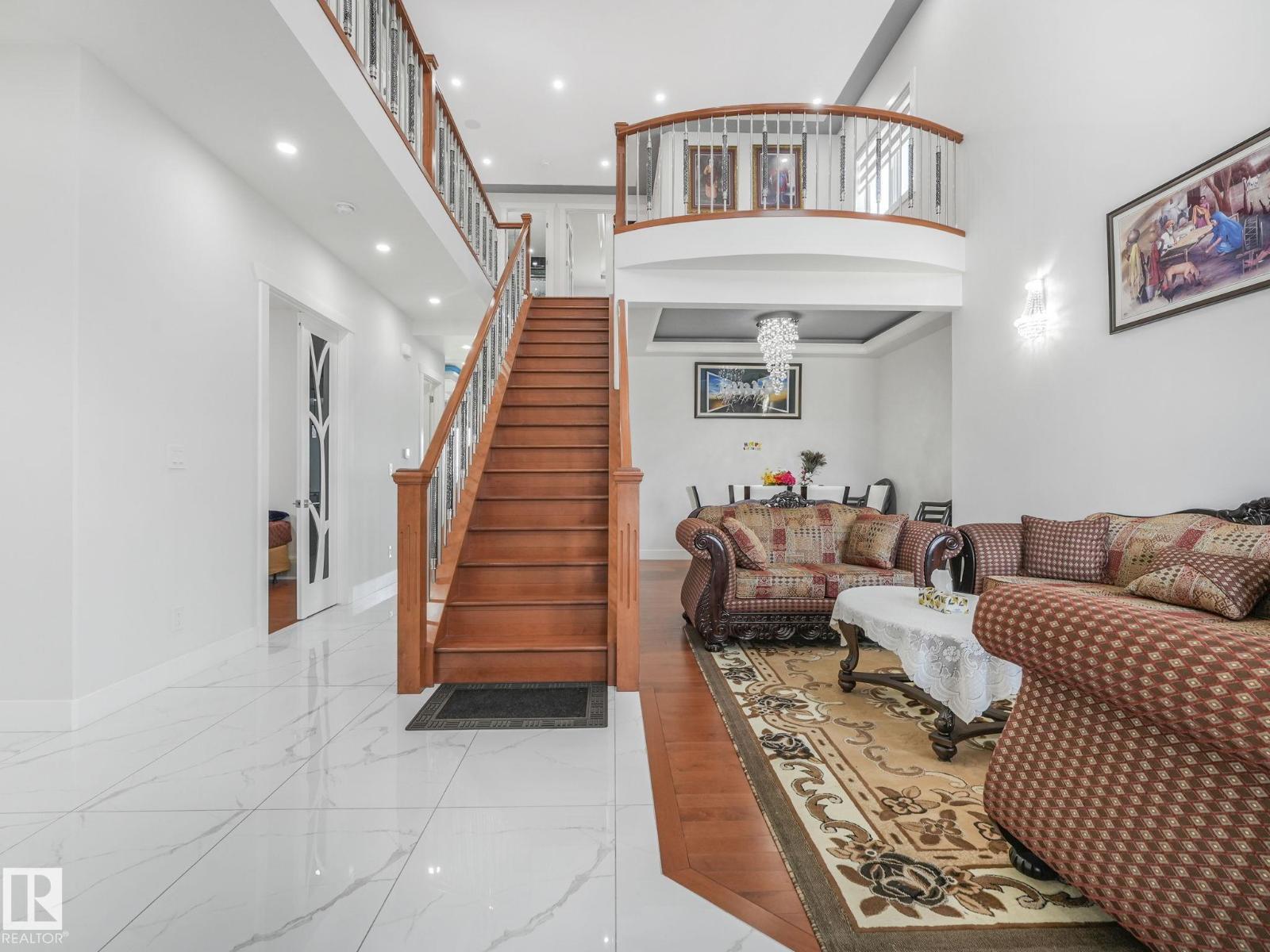 120 38 ST SW, Edmonton