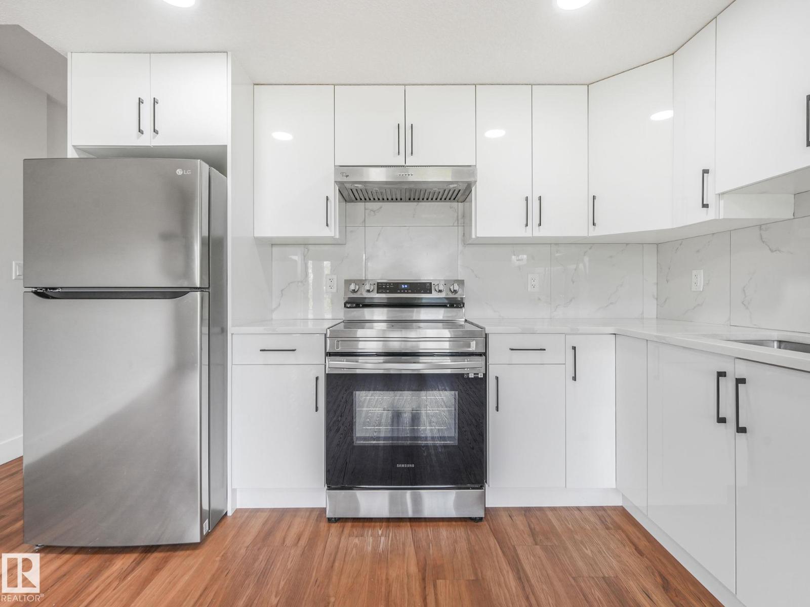 120 38 ST SW, Edmonton