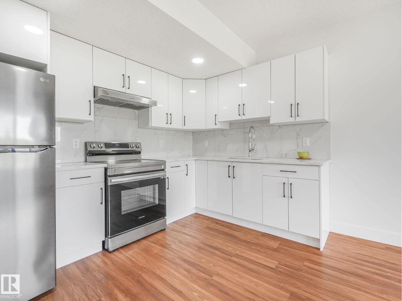 120 38 ST SW, Edmonton