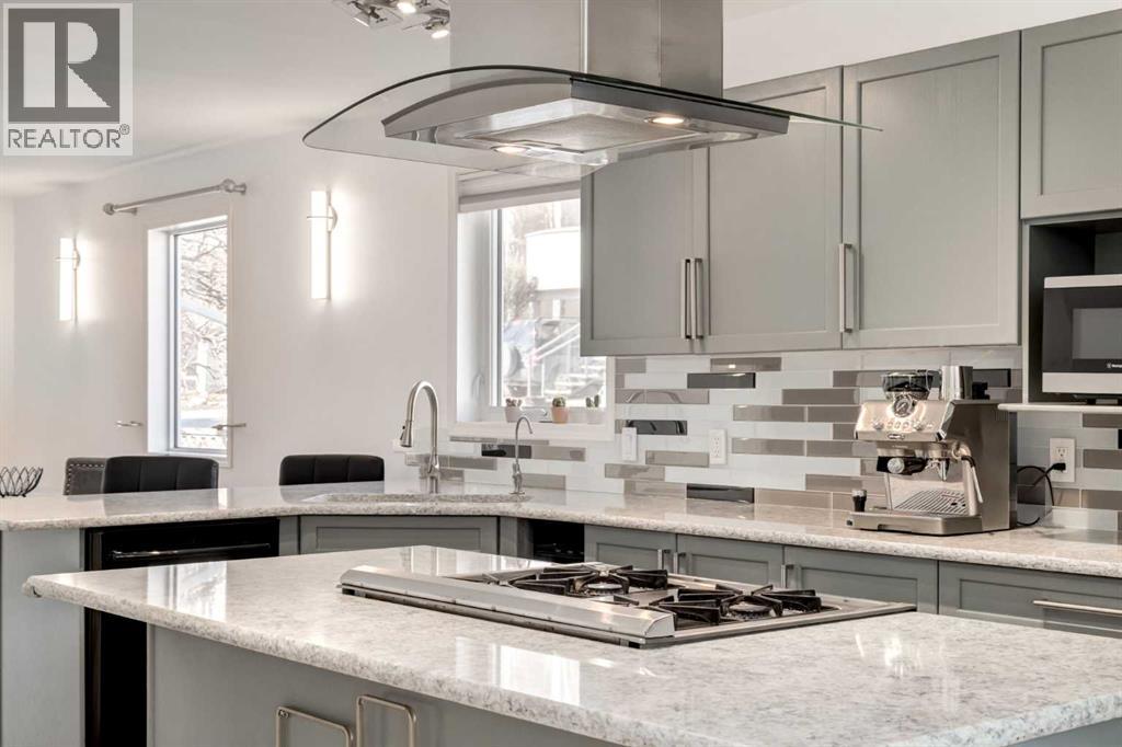 Single Family House for Sale in   Avenue SW Parkhill Calgary 